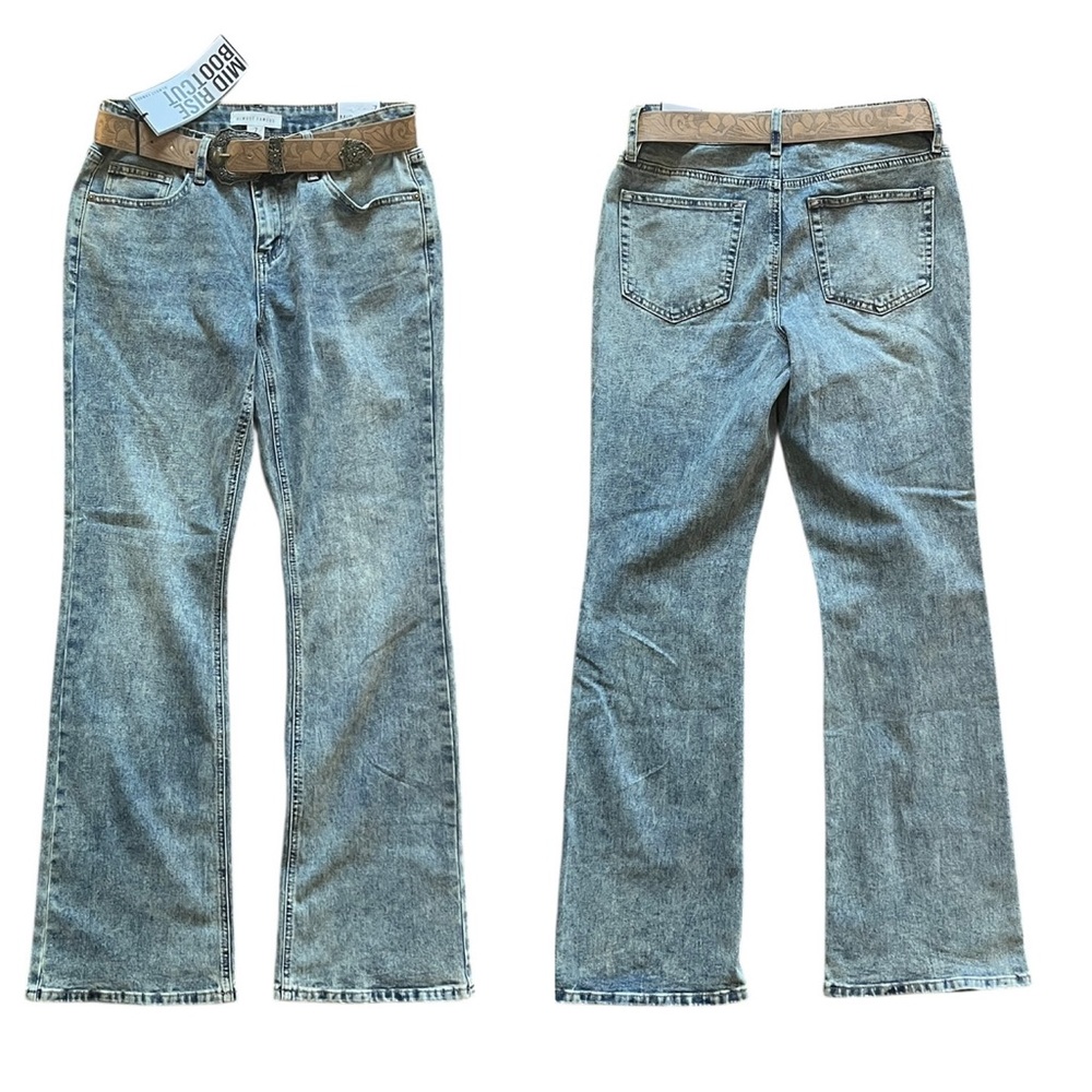 Almost Famous Boot Cut Mid Rise Jeans With Belt